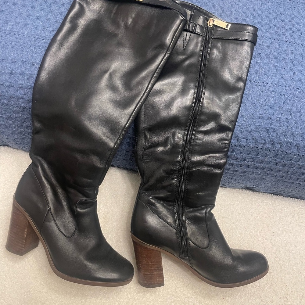 Tommy Hilfiger Black Leather Heeled Boots - Picture 3 of 3